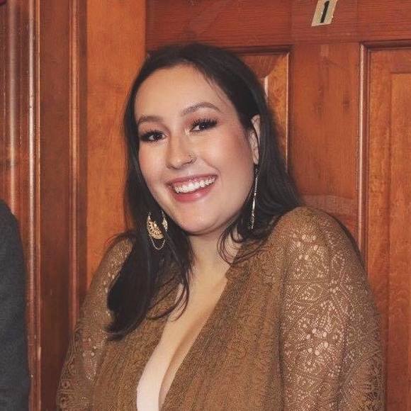 Meet your Posher, Kelsey - Picture 1 of 1